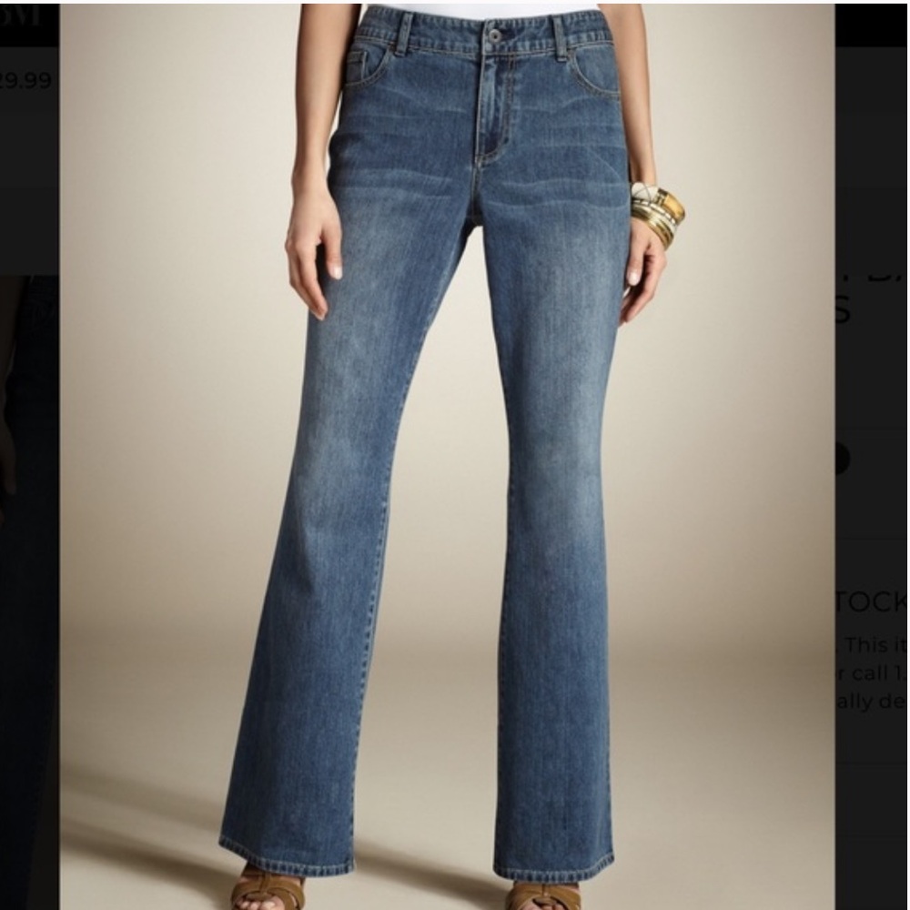 Chico's platinum denim ultimate fit almost flare bootcut jeans (Chico’s 0)size 4